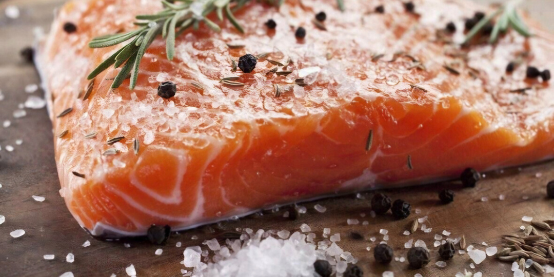 Идеальная засолка лосося и форели: простой рецепт, который всегда получается