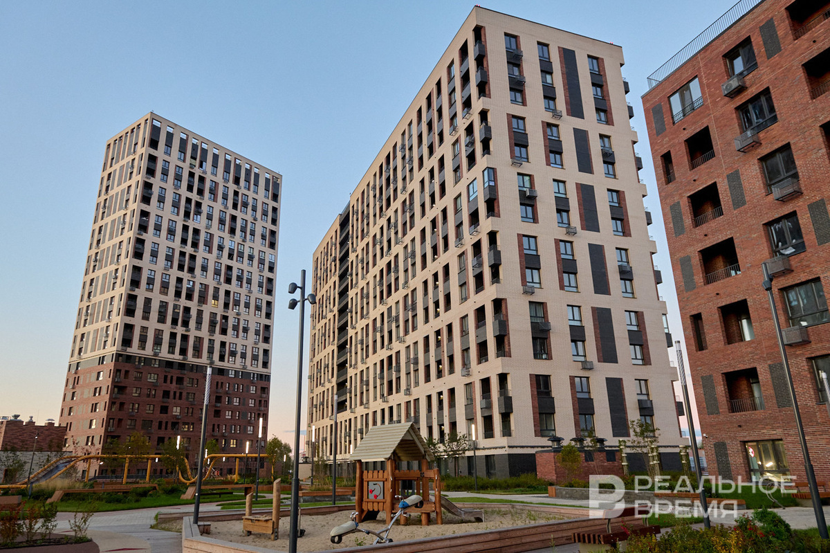    В этом году в стране существенно возросла нагрузка граждан по рассрочке от застройщика — ее объем достиг 1,4 трлн рублей. Динар Фатыхов / realnoevremya.ru