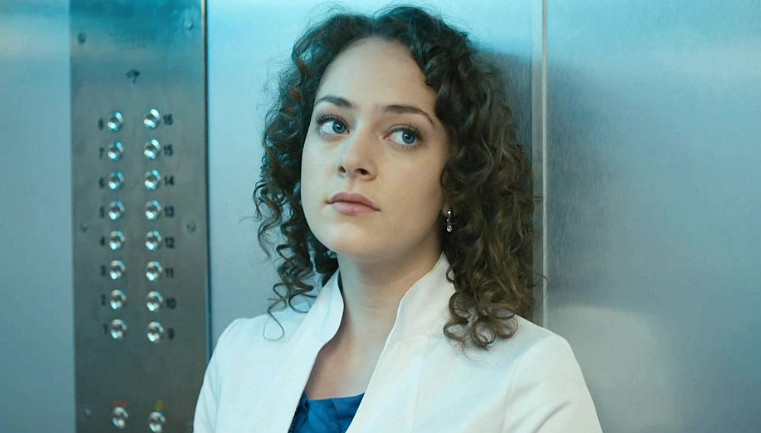    Кадр из сериала "Интерны" (2010-2016). Режиссёры Максим Пежемский, Заур Болотаев, Милан Килибарда, Евгений Невский, Радда Новикова, 7ART, Comedy Club Production