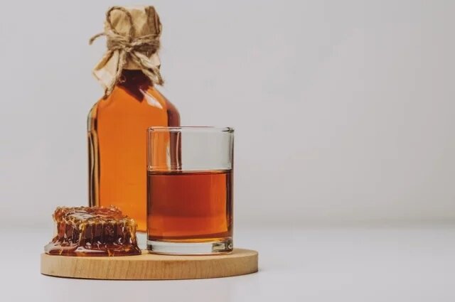    Полезны ли медовуха и сбитень?