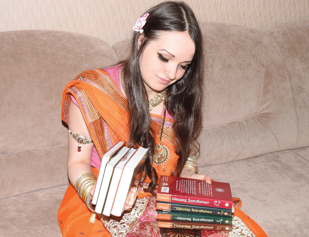 Часть книг Бхагавата Пураны в печатном виде. Фото 2020 года.