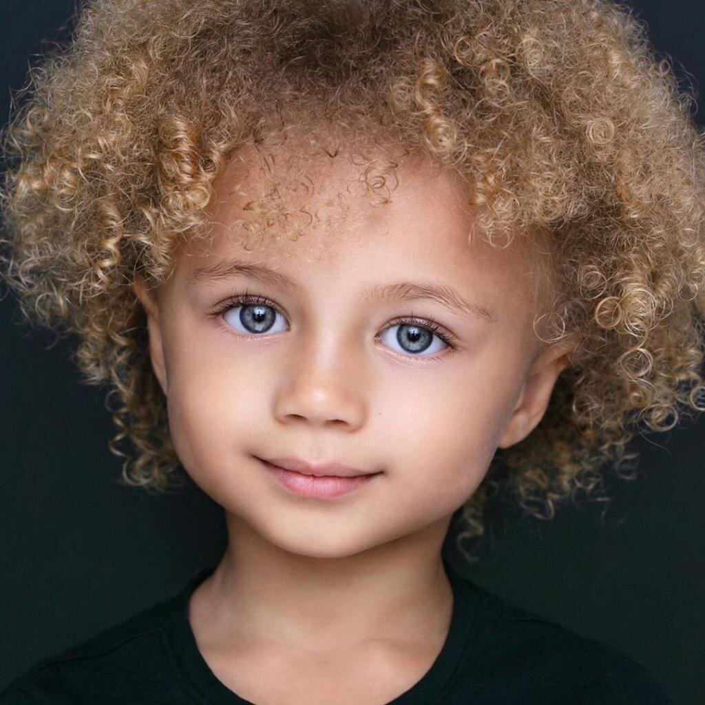 Симпатяшка - полукровка!!!