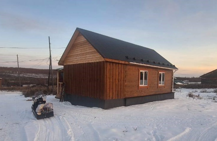     В Эвенкии для оленеводов построили дома с двойным отоплением