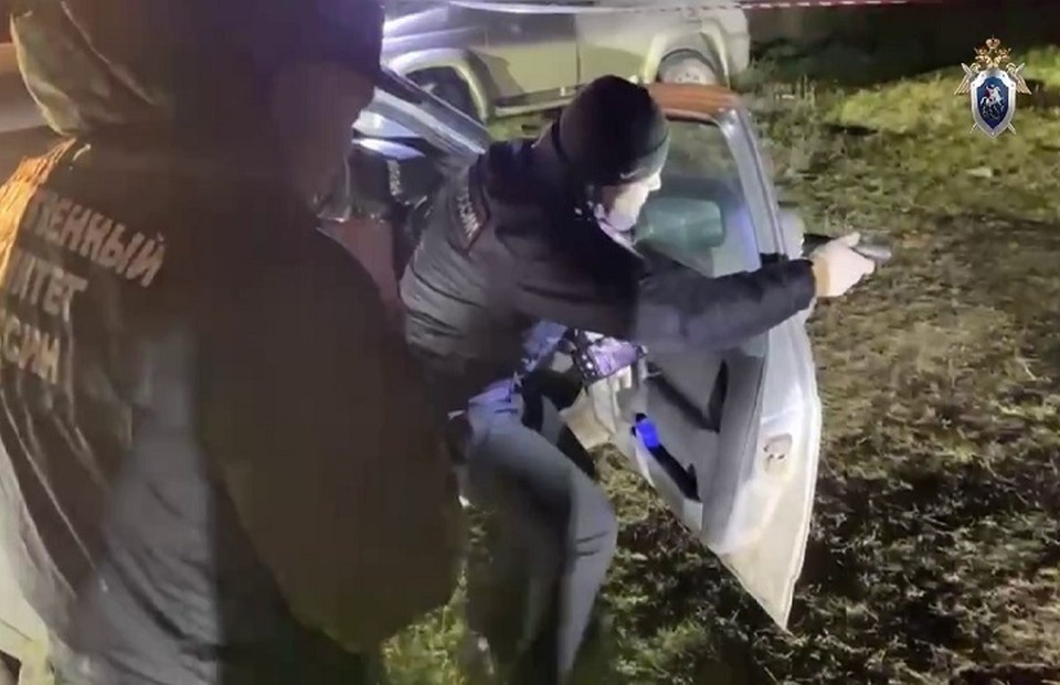    На месте происшествия работают опытные следователи и криминалисты. Фото: стоп-кадр видео СКР республики.