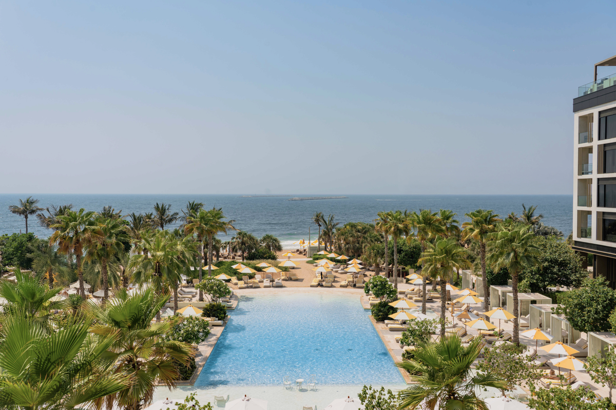     Территория Delano Pool & Beach