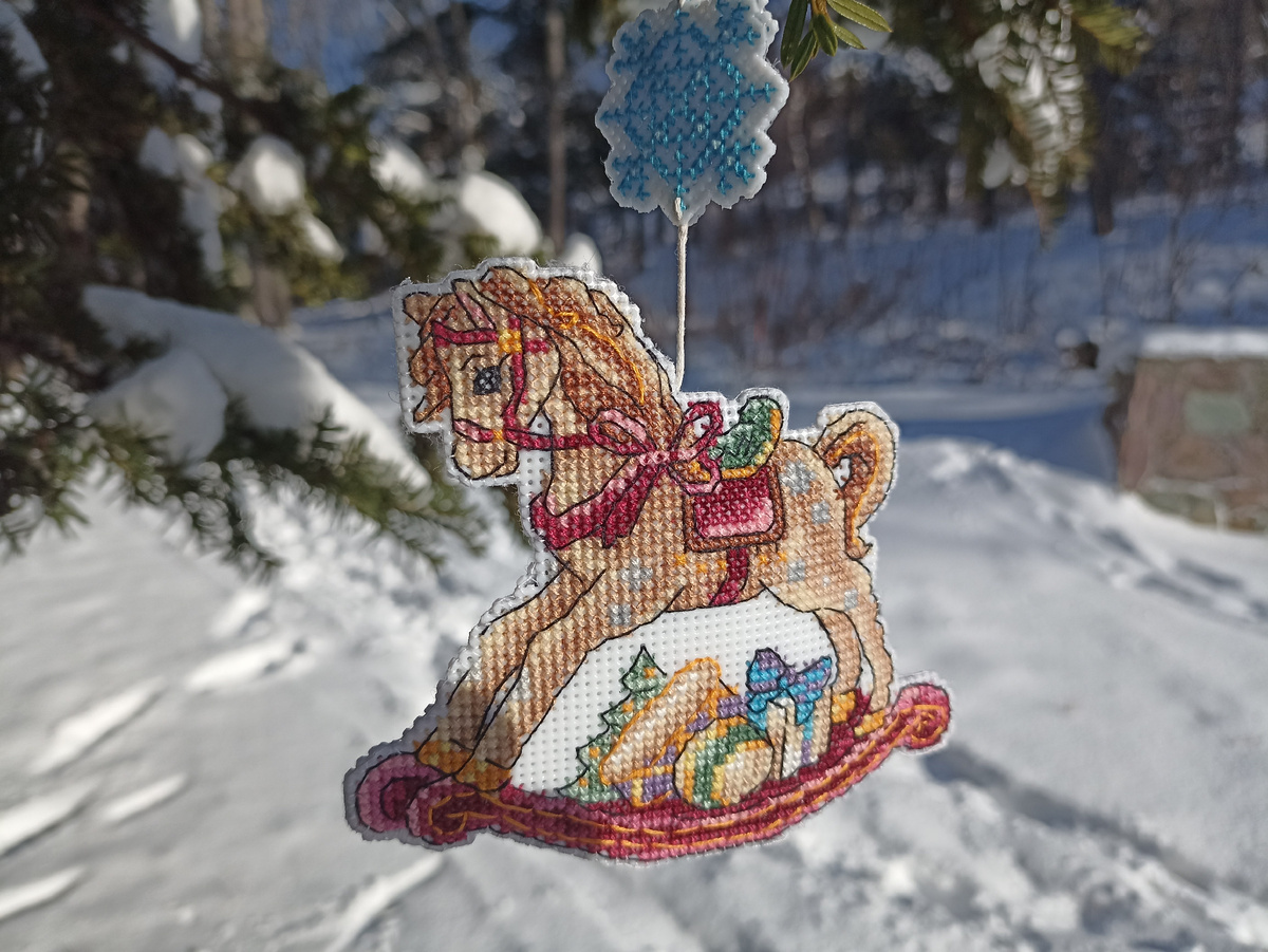 Лошадка вышивка