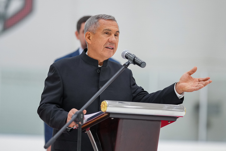    Рустам Минниханов