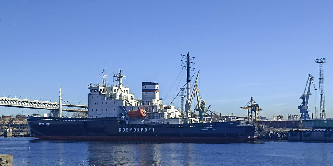 Огромная огневая мощь: ледокол «Иван Папанин» вызвал переполох в США