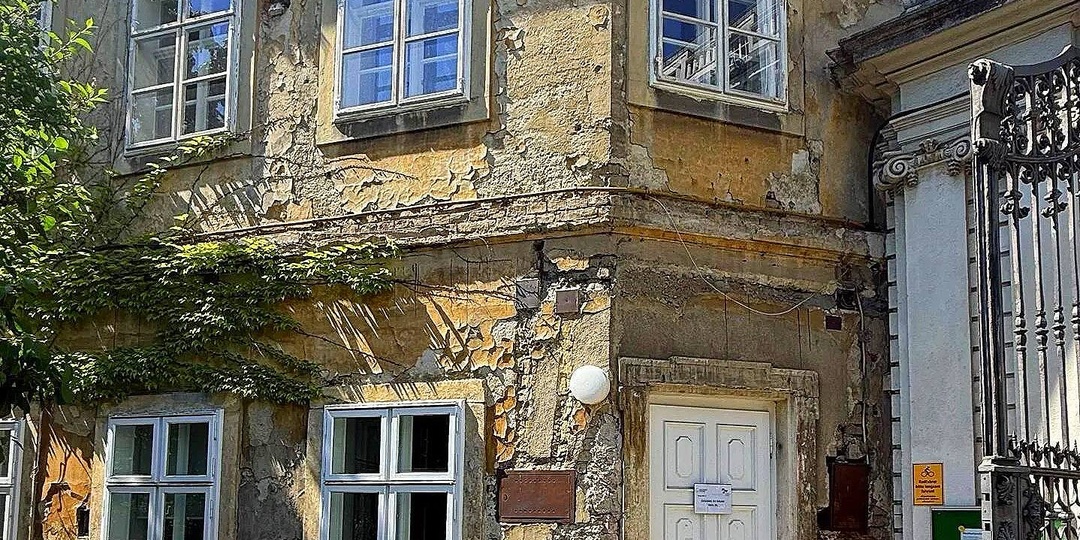 Австрия, Вена : самостоятельная пешеходная прогулка, дворец, монастырь, ресторан, не туристические места.