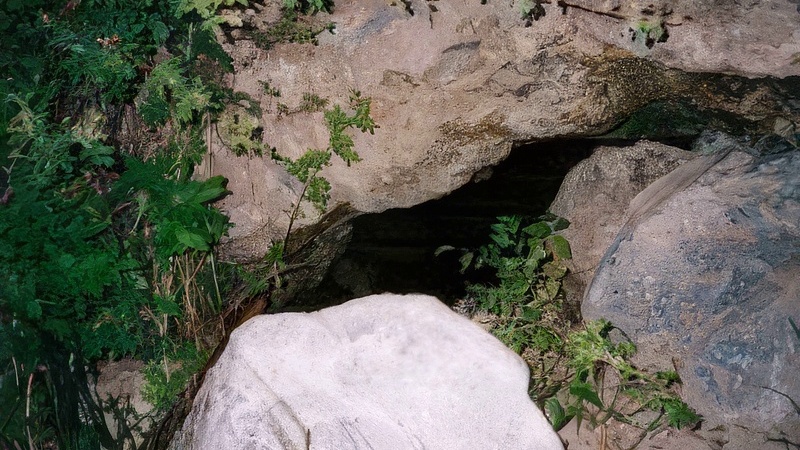 Вход в пещеру Голлума