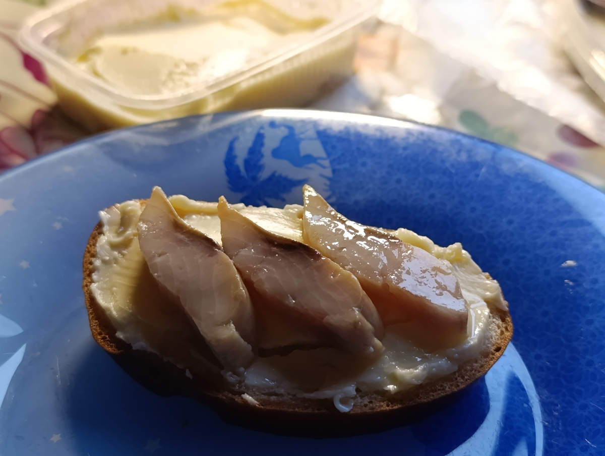 Самое главное в бутерброде - вкусное масло!