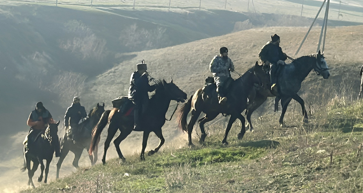 Конники посетили населенные пункты, которые в годы войны стали центрами сопротивления. Фото автора.