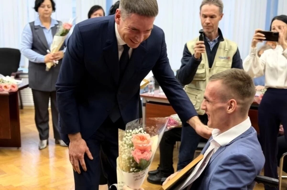    Активным тольяттинским инвалидам вручили именные премии мэра