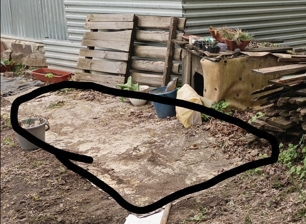 Нашла в архивах старое фото, которое демонстрирует размеры этого куска. Ну как старое, весеннее 🤭