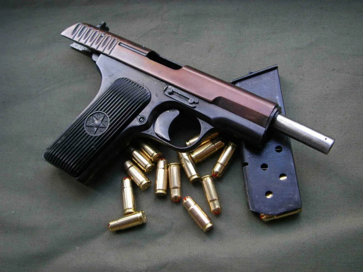 Пистолет ТТ под холостой патрон...