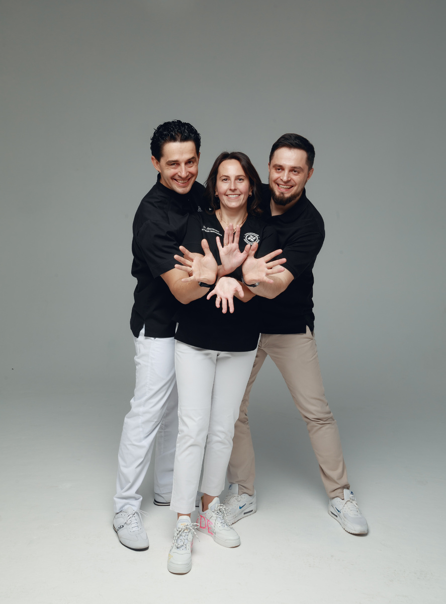 Фотография взята с сайта стоматологии Дмитрович Фэмили https://www.dmitrovich.ru/