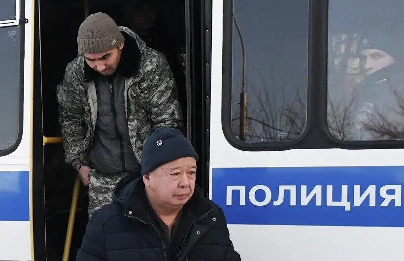 Еще более 50 видов деятельности станут недоступны мигрантам в Приморье в 2026 г