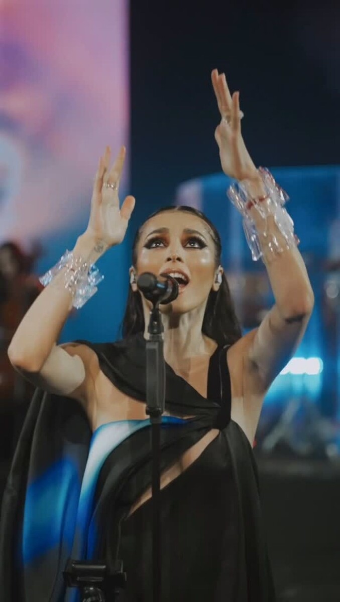    Сати Казанова. Источник: @satikazanova*