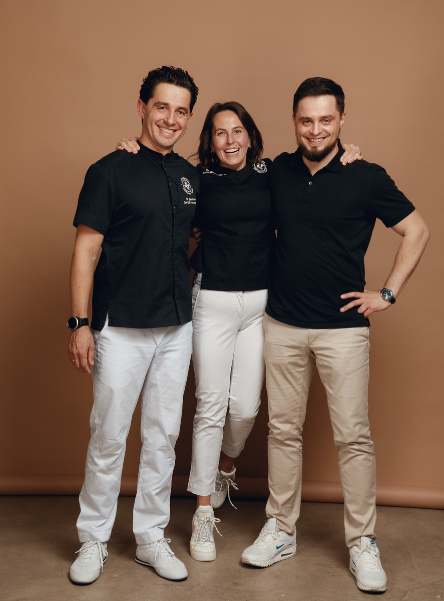 Фотография взята с сайта стоматологии Дмитрович Фэмили https://www.dmitrovich.ru/