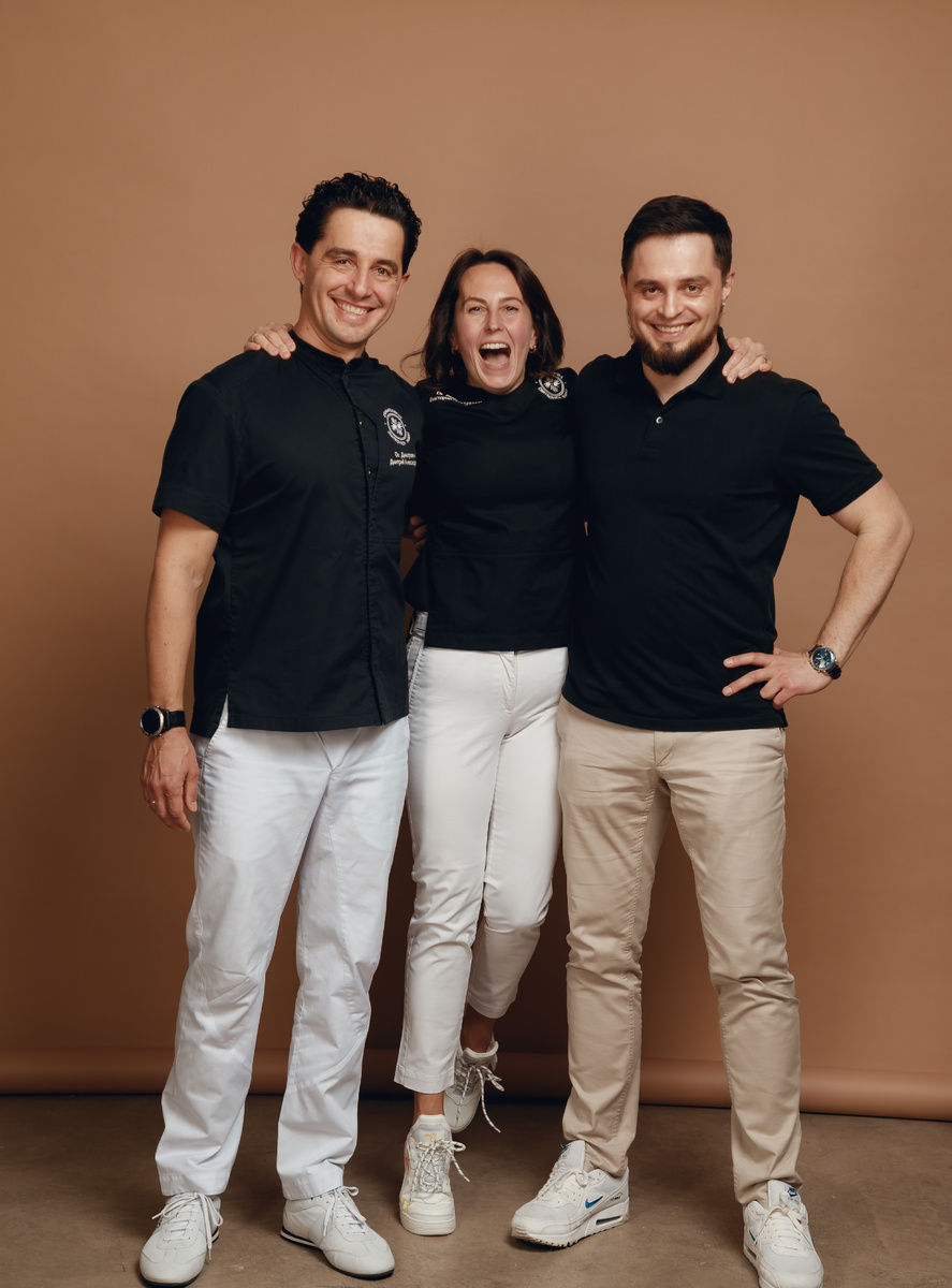 Фотография взята с сайта стоматологии Дмитрович Фэмили https://www.dmitrovich.ru/