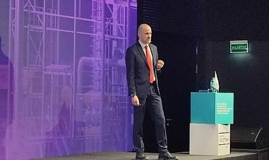 Фо­рум "РОС­ТИМ 2025". На фо­то: ди­рек­тор де­пар­та­мен­та циф­ро­вого раз­ви­тия Минс­троя Ни­колай Пар­фенть­ев (Фо­то: ГК "Ас­кон")