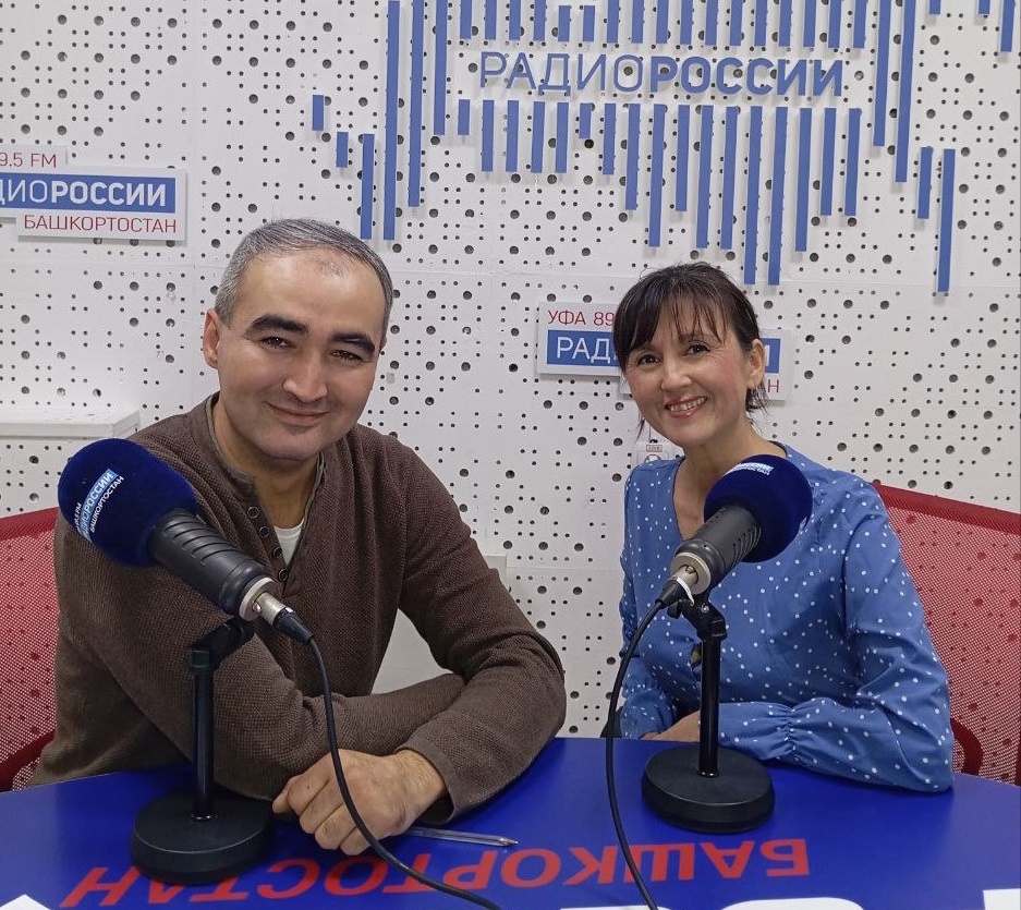    Өфө уттары - 28.11.2025 Билдәле йырсы, проекттар авторы Гөлдәр Ишҡыуатова менән осрашыу