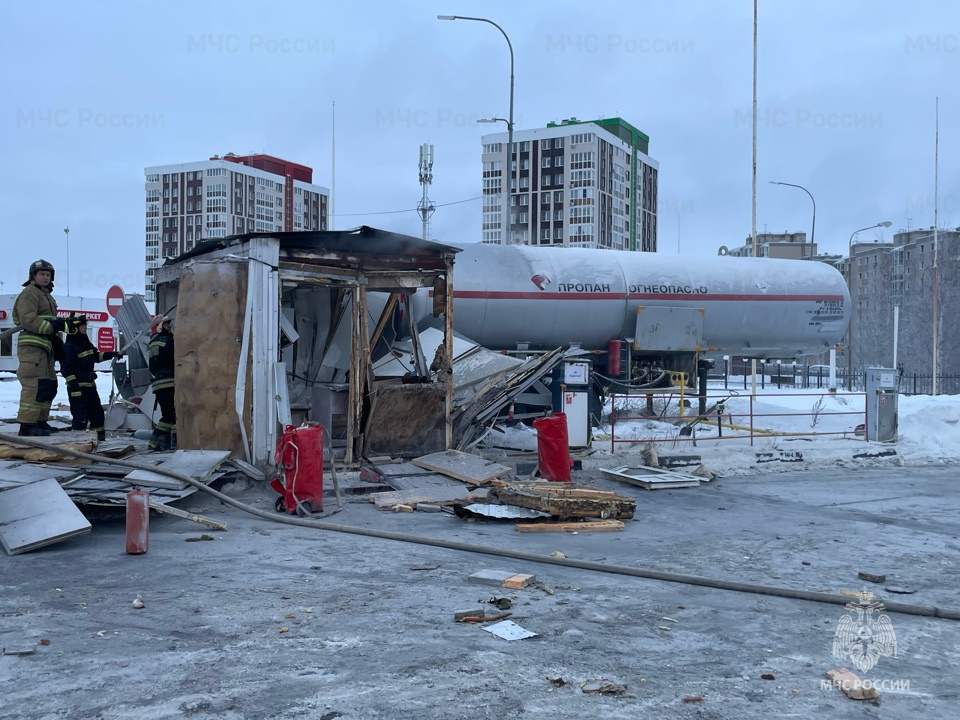    На АЗС в Ханты-Мансийске взорвался газ