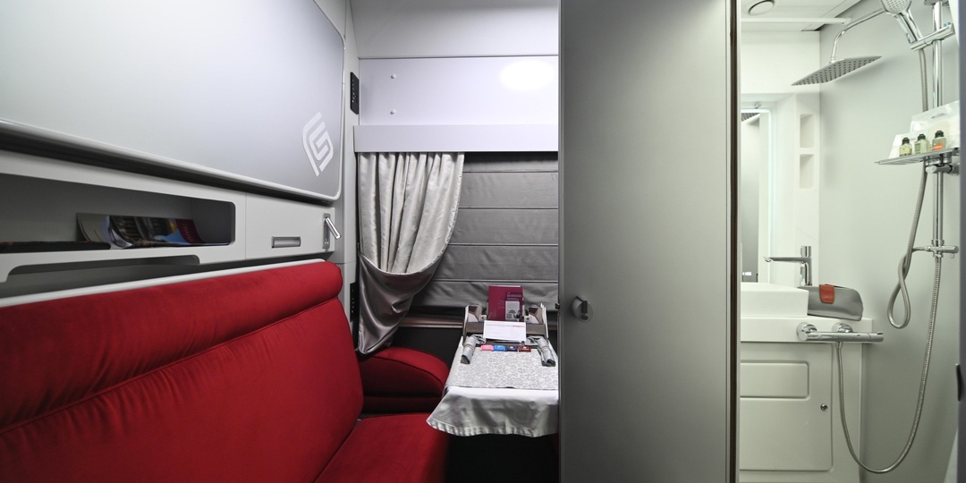 Как выглядит купе класса люкс в поезде «Гранд Экспресс»