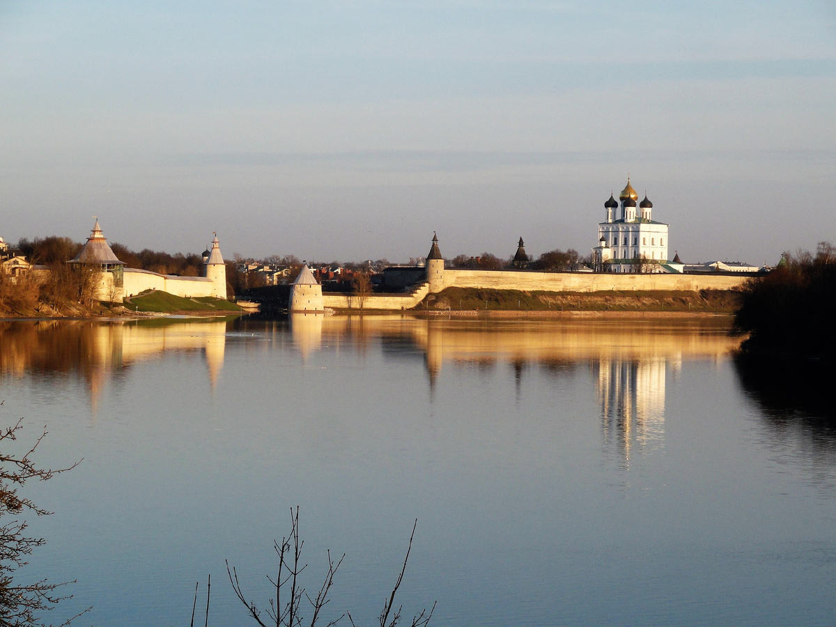 Фото Максима Кузнецова https://vk.com/id17121119; источник https://vk.com/troitsky_sobor_pskov