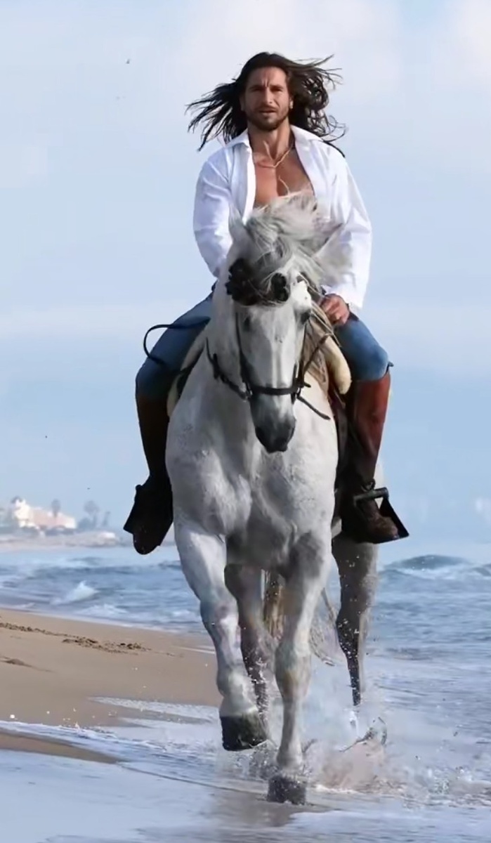 КОНЮХ ВАНЬКА.