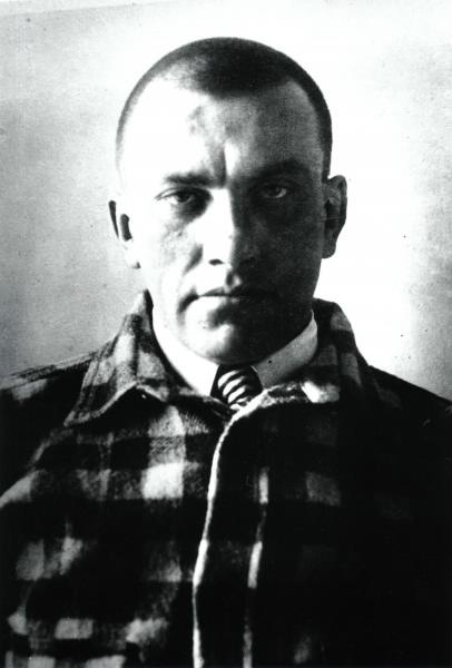 Владимир Маяковский. Марк Марков-Гринберг, г. Ростов-на-Дону, МАММ/МДФ.
