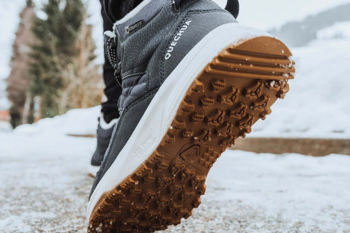     Как подобрать нескользкую обувь: простой лайфхак, который вы редко где встретите