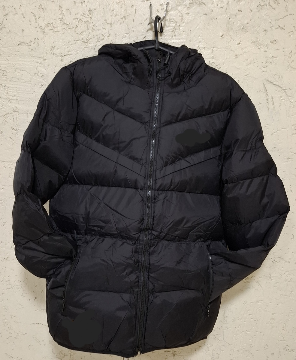 Выбрал такую куртку.4500 руб