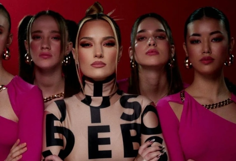 Minelli и ее отношения с мужчинами