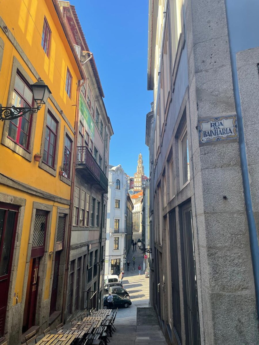 очень узко, но очень атмосферно