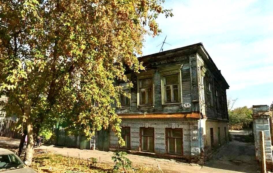 Братьев Коростелевых, 91. Бывший дом семьи Бибиковых. Фото из открытых источников в интернете