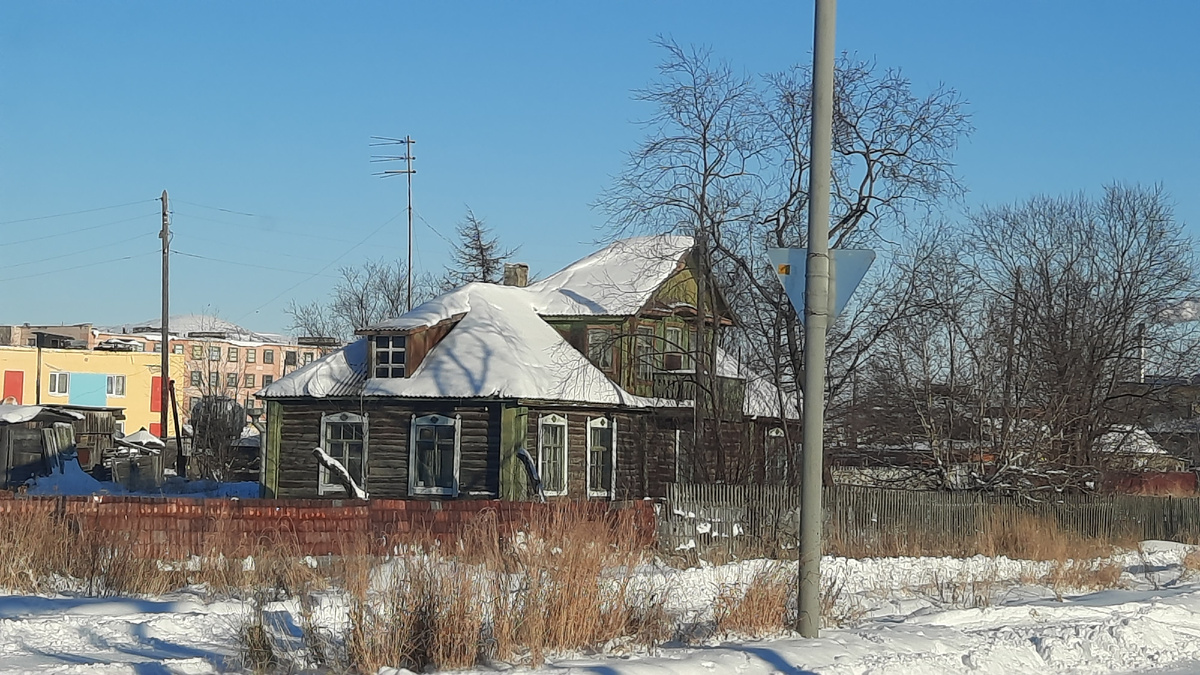 Ола. Одна из улиц посёлка