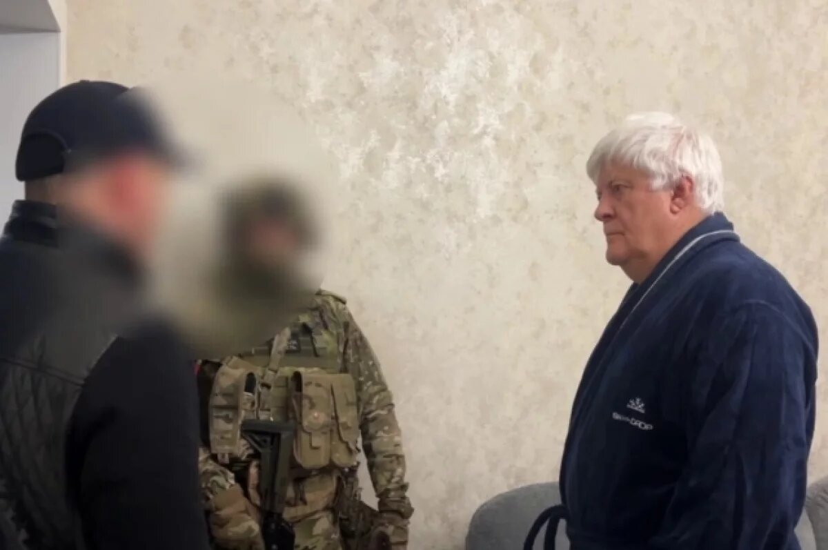    Пожалуйста к стенке.