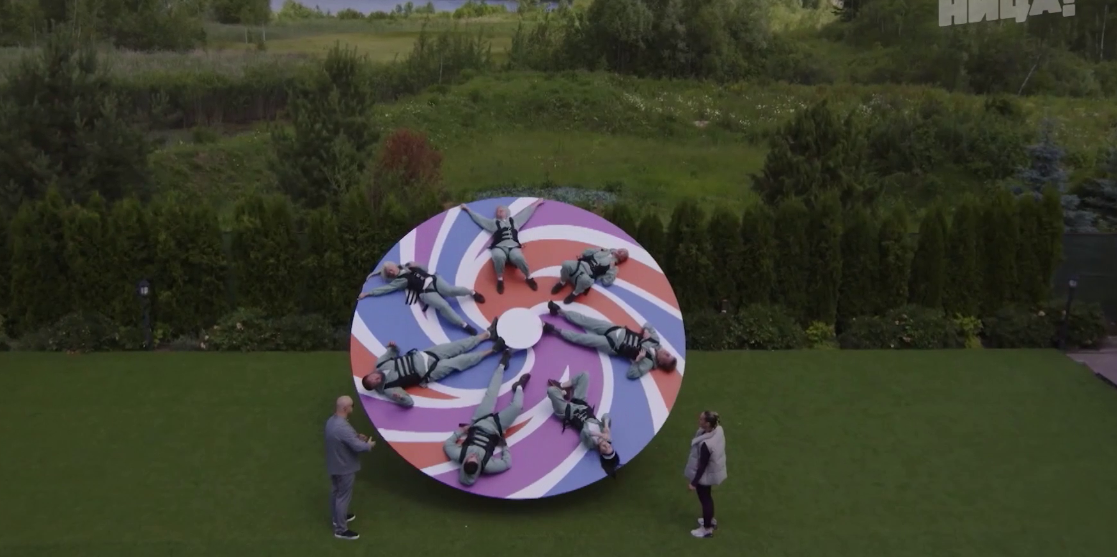 Кадр из шоу "Звёзды под капельницей" 10.12.25