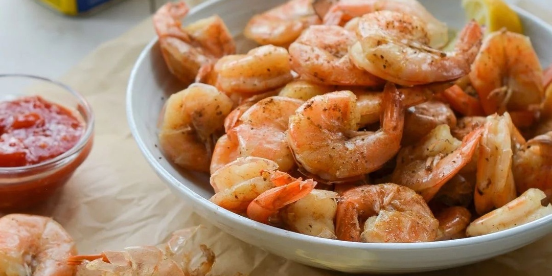 Как правильно варить креветки: простой гид к идеальному результату