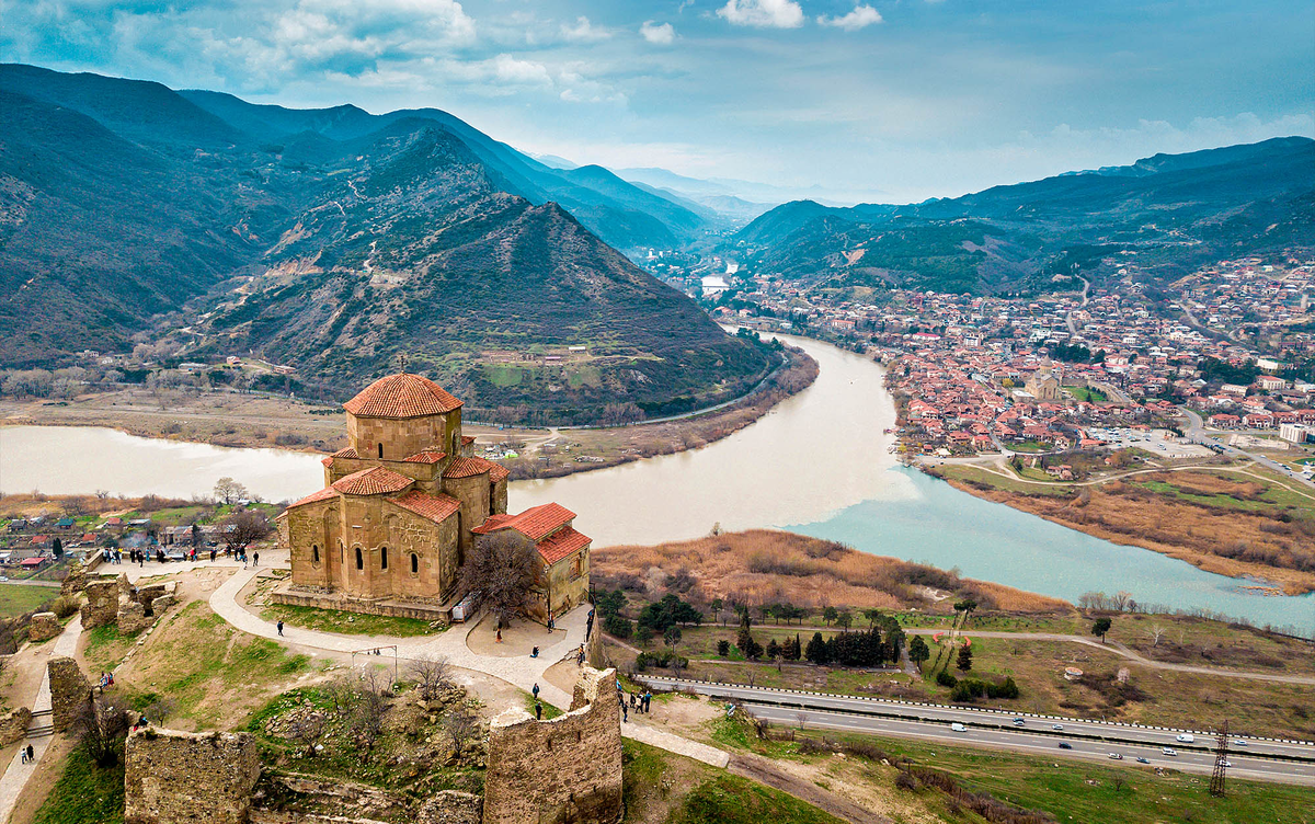 (источник: caspian.travel)