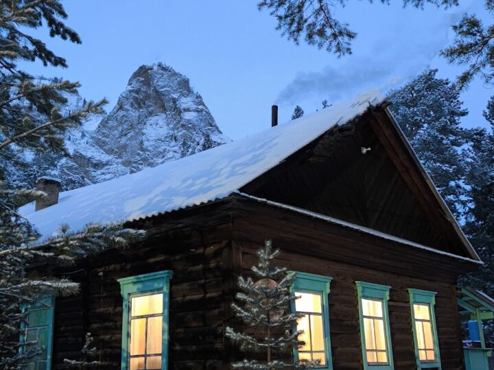 Домик. Печка. Хруст снега под ногами ❄️ Сибирская зима прекрасна!