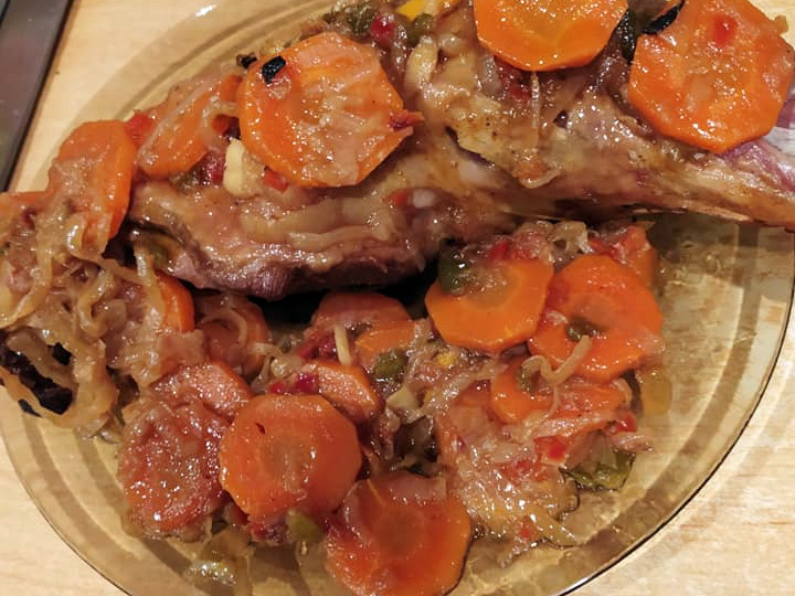 Запечённые окорочка индейки в маринаде