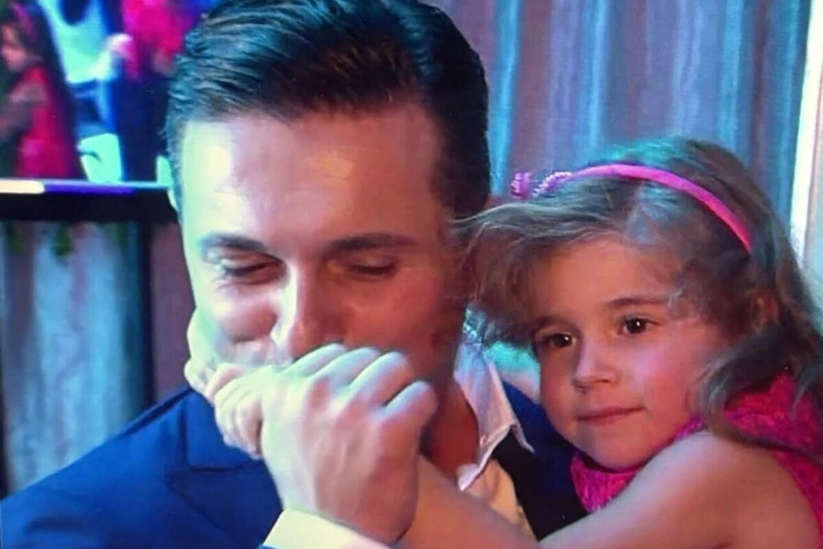    Ян Абрамов с дочкой Микеллой Социальные сети