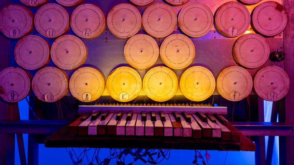 Экспозиция выставки «Архивация настоящего 2.0» в арт-пространстве «Артемьев».📷Фото: Александр Голиков