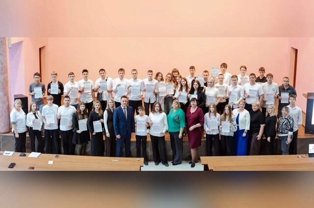    Стипендиаты НПК. Фото: Уральская сталь