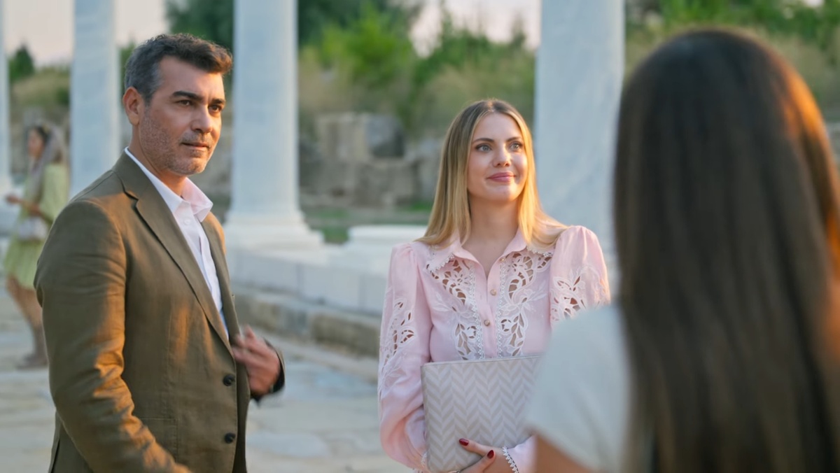 кадр из сериала "Тайный возлюбленный"