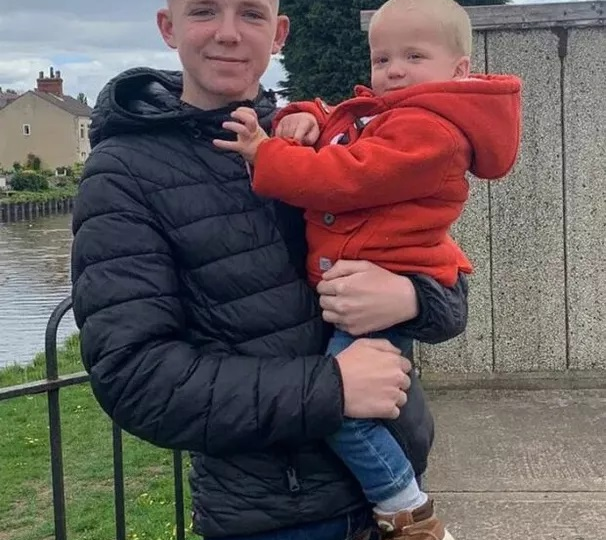 Как 15-летний парень спас годовалого ребёнка и отказался от награды