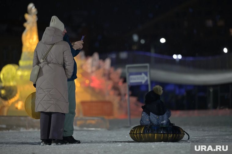     Для гуляний в новогоднюю ночь придется потеплее одеться