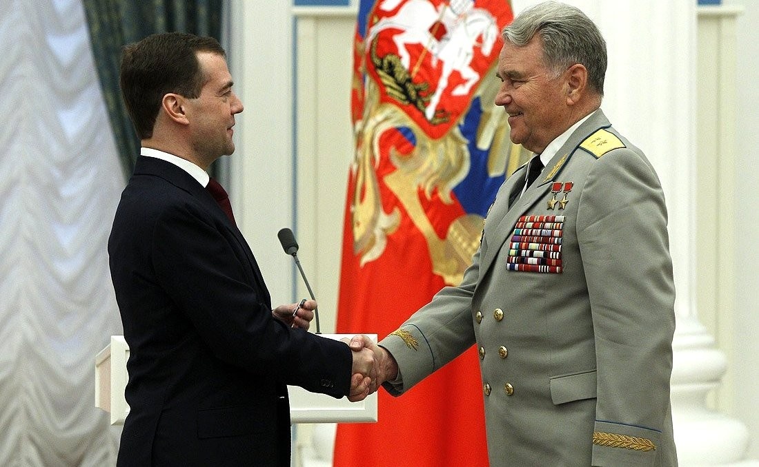 Награждение орденом Дружбы, 12 апреля 2011 года.